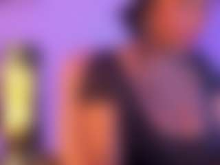 Cinnamoon-Natural Boobs's Live Sex Cam Show