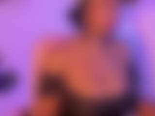 Cinnamoon-Natural Boobs's Live Sex Cam Show