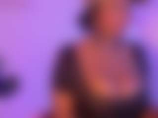 Cinnamoon-Natural Boobs's Live Sex Cam Show