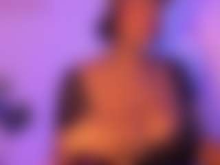Cinnamoon-Natural Boobs's Live Sex Cam Show