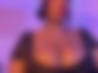 Cinnamoon-Natural Boobs's Live Sex Cam Show