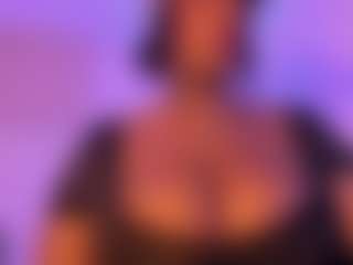 Cinnamoon-Natural Boobs's Live Sex Cam Show