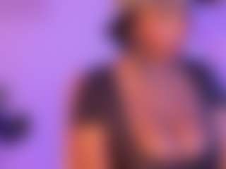 Cinnamoon-Natural Boobs's Live Sex Cam Show
