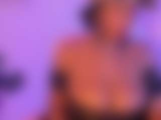 Cinnamoon-Natural Boobs's Live Sex Cam Show