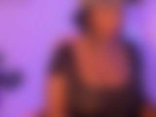 Cinnamoon-Natural Boobs's Live Sex Cam Show