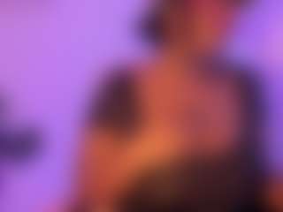 Cinnamoon-Natural Boobs's Live Sex Cam Show