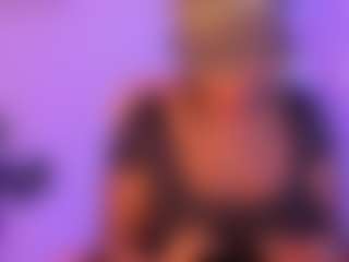 Cinnamoon-Natural Boobs's Live Sex Cam Show