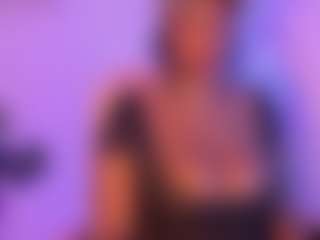 Cinnamoon-Natural Boobs's Live Sex Cam Show