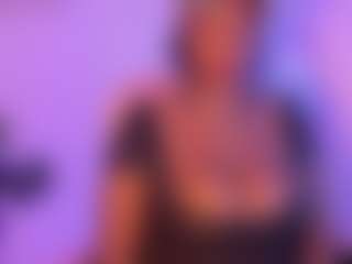 Cinnamoon-Natural Boobs's Live Sex Cam Show