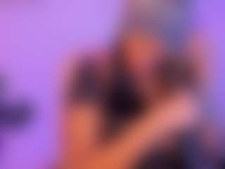 Cinnamoon-Natural Boobs's Live Sex Cam Show
