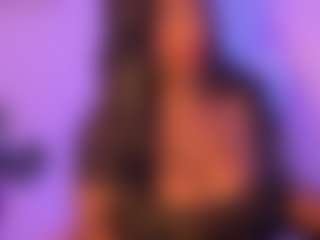 Cinnamoon-Natural Boobs's Live Sex Cam Show