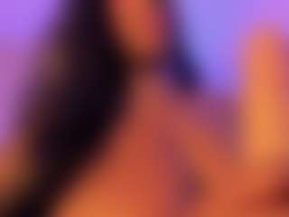 Cinnamoon-Natural Boobs's Live Sex Cam Show