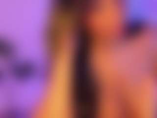Cinnamoon-Natural Boobs's Live Sex Cam Show
