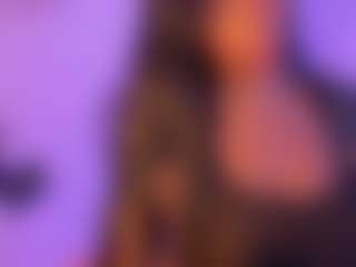 Cinnamoon-Natural Boobs's Live Sex Cam Show