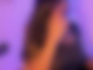 Cinnamoon-Natural Boobs's Live Sex Cam Show