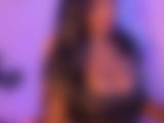 Cinnamoon-Natural Boobs's Live Sex Cam Show