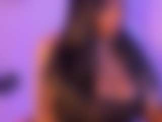 Cinnamoon-Natural Boobs's Live Sex Cam Show