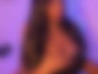 Cinnamoon-Natural Boobs's Live Sex Cam Show