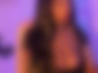 Cinnamoon-Natural Boobs's Live Sex Cam Show
