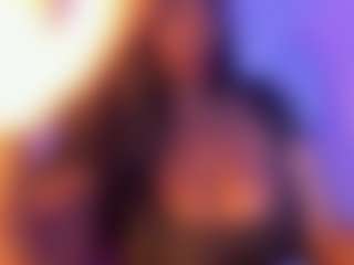 Cinnamoon-Natural Boobs's Live Sex Cam Show