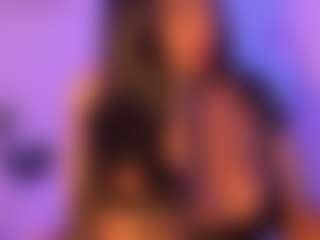 Cinnamoon-Natural Boobs's Live Sex Cam Show