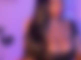 Cinnamoon-Natural Boobs's Live Sex Cam Show