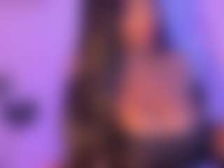 Cinnamoon-Natural Boobs's Live Sex Cam Show