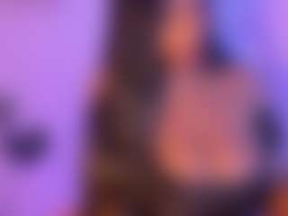 Cinnamoon-Natural Boobs's Live Sex Cam Show