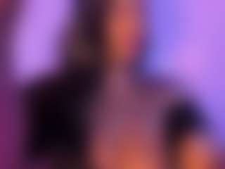 Cinnamoon-Natural Boobs's Live Sex Cam Show
