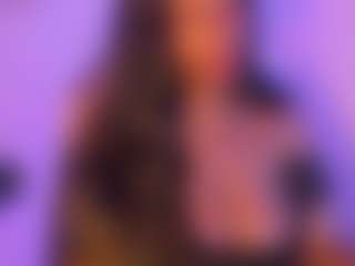 Show de cam sexual en vivo de Cinnamoon-Natural Boobs
