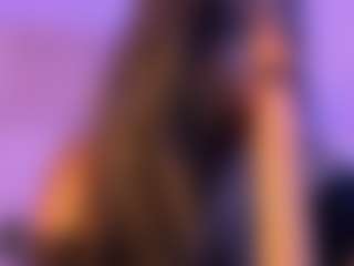 Cinnamoon-Natural Boobs's Live Sex Cam Show