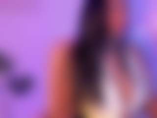 Cinnamoon-Natural Boobs's Live Sex Cam Show