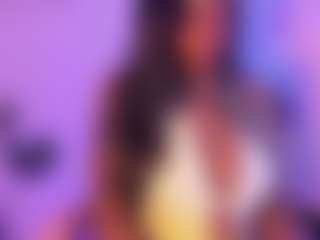 Cinnamoon-Natural Boobs's Live Sex Cam Show