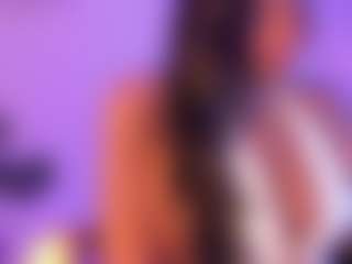 Cinnamoon-Natural Boobs's Live Sex Cam Show