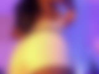 Cinnamoon-Natural Boobs's Live Sex Cam Show