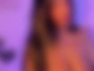 Cinnamoon-Natural Boobs's Live Sex Cam Show