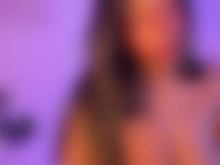 Cinnamoon-Natural Boobs's Live Sex Cam Show