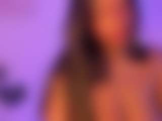 Cinnamoon-Natural Boobs's Live Sex Cam Show