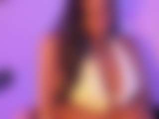Cinnamoon-Natural Boobs's Live Sex Cam Show