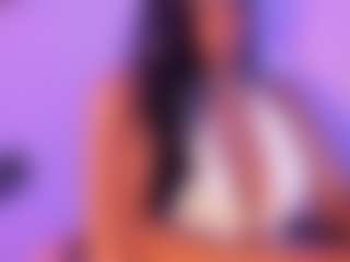 Cinnamoon-Natural Boobs's Live Sex Cam Show