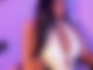 Cinnamoon-Natural Boobs's Live Sex Cam Show