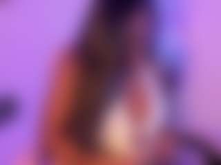 Cinnamoon-Natural Boobs's Live Sex Cam Show