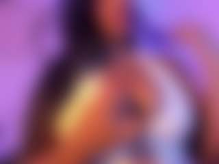 Cinnamoon-Natural Boobs's Live Sex Cam Show