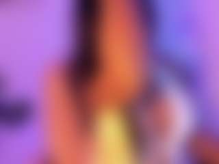 Cinnamoon-Natural Boobs's Live Sex Cam Show