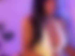 Cinnamoon-Natural Boobs's Live Sex Cam Show