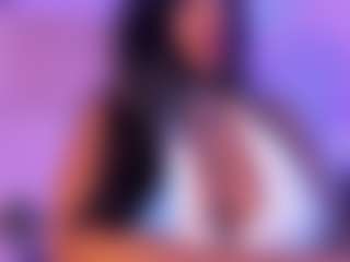Cinnamoon-Natural Boobs's Live Sex Cam Show