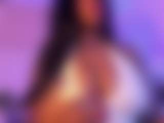 Cinnamoon-Natural Boobs's Live Sex Cam Show