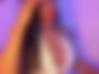 Cinnamoon-Natural Boobs's Live Sex Cam Show