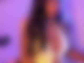 Cinnamoon-Natural Boobs's Live Sex Cam Show