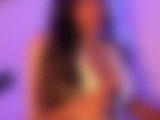 Cinnamoon-Natural Boobs's Live Sex Cam Show